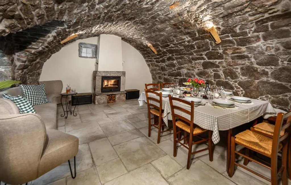 B&B Villa Stancija Kavali Stone House, Zvoneca-오파티아